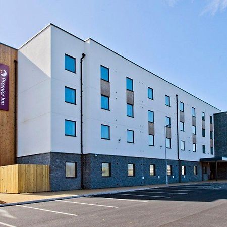 Premier Inn Holyhead Exterior photo